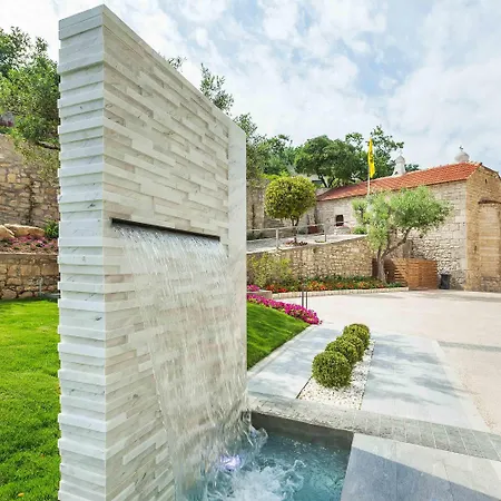 ホテル Ammon Zeus Luxury 5*